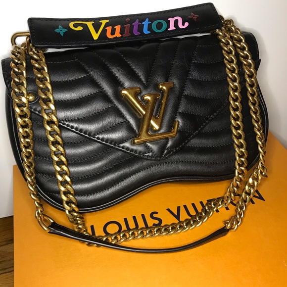 louis vuitton black purse gold chain